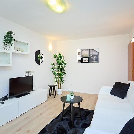 Apartment Promenada- 4Pax With Parking Dubrovnik Extérieur photo